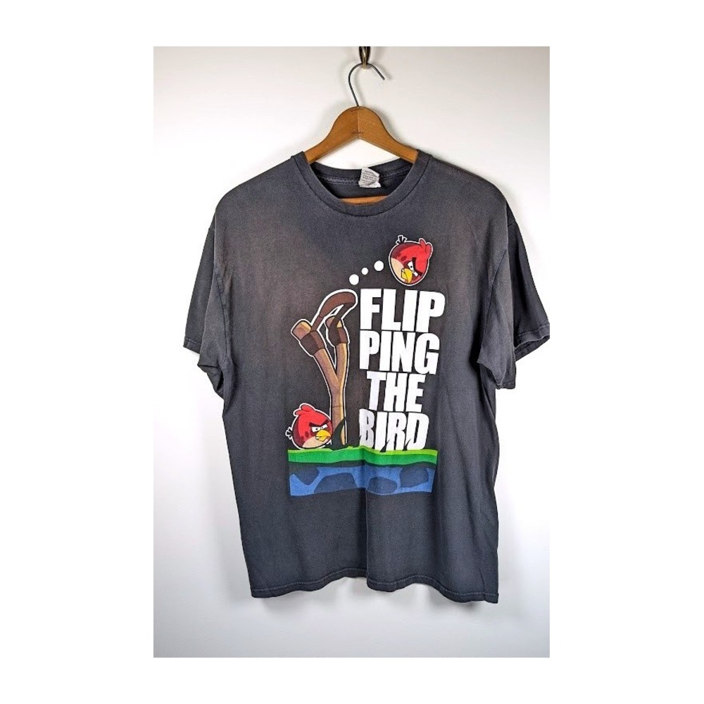 Angry Birds T-Shirt Mens Size XL Flipping The Bird Graphic Red J Bird Game Faded